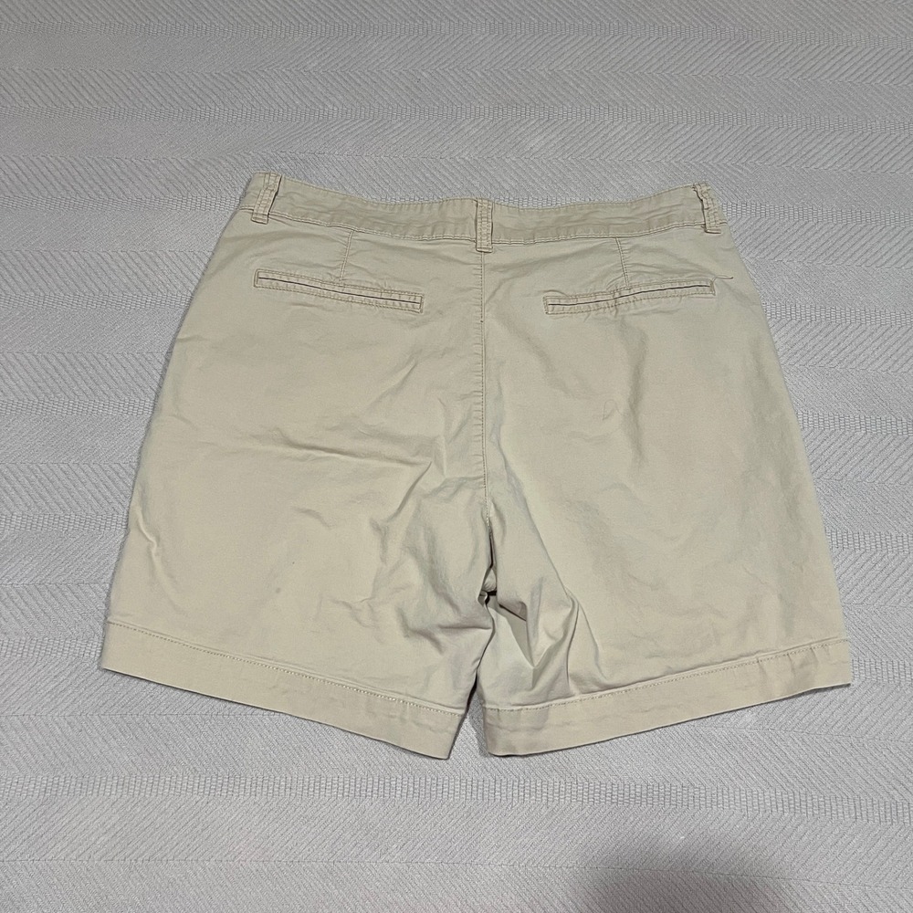 Old Navy Khaki Everyday Chino Flat Front Cotton High Rise Shorts Women's 12 - Picture 2 of 4